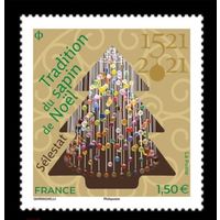 2021 Франция 8096 Рождество. Рождественские украшения церкви Сен-Фой в Селесте **