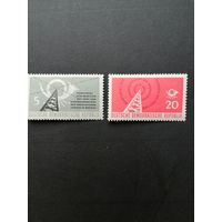 ГДР 1958 Полная серия марок "Конференция министров почты и связи социалистических стран в Москве" (чистые* с наклейками) Mi.620-621 каталог 1.50 евро
