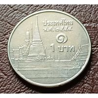 Таиланд 1 бат, 2011    ( 2-1-5 )