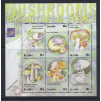 Лесото Грибы Южной Африки 2001   MNH