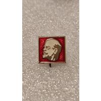 Значек знак Ленин,аукцион с 1 руб!
