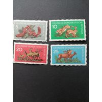 ГДР 1959 Неполная серия марок "Лесные животные" (чистые* с наклейками) Mi.737-740 каталог 2.40 евро