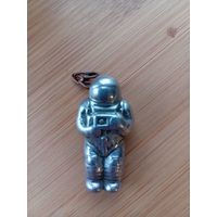 Брелок космонавт алюминий СССР