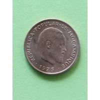 Мозамбик 2 сентимо 1975 г.