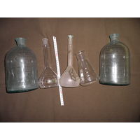 Бутыль-2 шт(3 л),мензурки(ГДР) и др.С рубля.