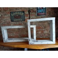 Полки из деревянного бруса.