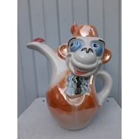Чайник,  кофейник  ,,обезьяна,,  фарфор , авторская  работа.