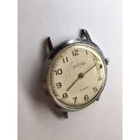 Часы Восток . Идут . С рубля без МЦ. Всё с рубля без МЦ.