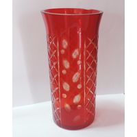 Ваза 60-70-е годы СССР (Неман). Высота 23.5 см. Стекло.