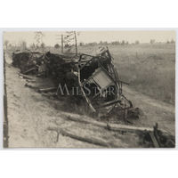 Спущенный партизанами под откос и уничтоженный немецкий железнодорожный состав. СССР.