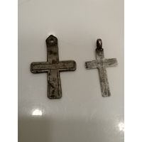 2 старинных серебряных крестиков