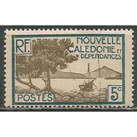 Новая Каледония. Бухта. Горный пейзаж. 1928г. Mi#139.