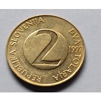 Словения. 2 толара 1997 года.