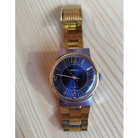 Часы Победа в хром корпусе с позолоченным ободком .  Состояние!