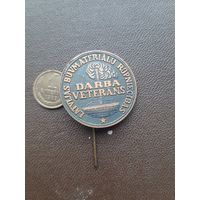 Значок тяжелый Ветеран Латвия