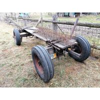 Телега (база), находится у Миловиды, д. Подкриница у самой дороги (Барановичский район). Цена обсуждаема.