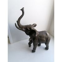 Статуэтка Слон, хобот вверх,литье бронза, размер