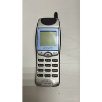 Телефон Sony cmd-j5