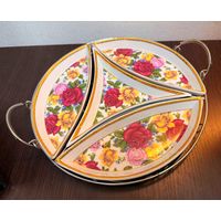 Менажница керамическая  4 отдельных друг от друга  предмета в металлическом подносе . состояние идеальное