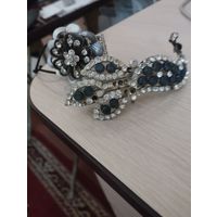 Две заколки старыя