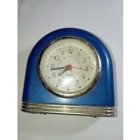 Часы кварцевые  . С рубля .