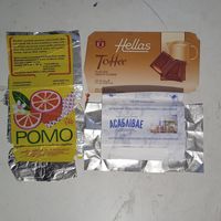 Обёртка от шоколадки 2 штуки.