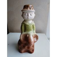 Виноградовская керамика статуэтка Гуцул с барашком, 1960-е гг.