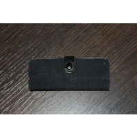 Дорожный, набор для ухода, состоящий из складной расчески и зеркальца, в чехле.