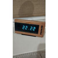 Часы настольные электроника 6