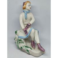 Фарфоровая статуэтка фигуристка