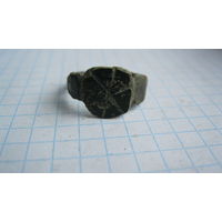 Перстень старинный.