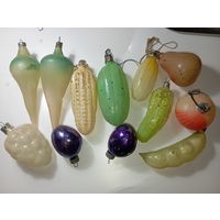 Ёлочные игрушки - Набор " Фрукты и овощи " . СССР
