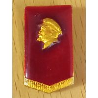 В.И. Ленин в кепке