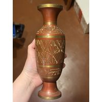 Латунная ваза