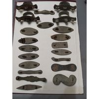 Элементы конской упряжи.