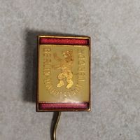 Значок. Берлин - столица ГДР. Геральдика. Тяжёлый металл. Полимерная смола.