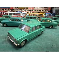 ВАЗ-2101 цвет кипарис, Тантал, Агат, Саратов с рубля