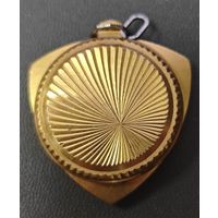 Часы кулон СССР. Заря. Позолоченные. На ходу