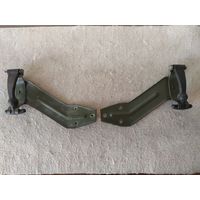 Комплект кронштейнов для крепления домкрата, лопаты или топора в автомобилях марки УАЗ.