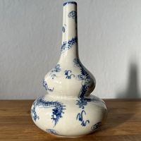 Ваза фарфор китай винтаж 16х10см