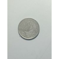 Восточные Карибы 10 центов 1999 года .