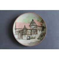 Тарелка коллекционная настенная [1984г., Германия, Koenigszelt Bayern, Сельский дом, Bradex #22-K46-4.1] D=19,5см.