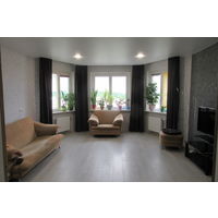 Сдам трехкомнатную квартиру возле Метро Михалово на длительный срок