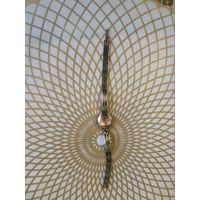 Часы наручные с  браслетом. ТИКАЮТ. Состояние на скане. В коллекцию,ремонт,на запчасти.