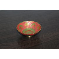 Винтажная, латунная конфетница выполнена в Индийском стиле, украшена цветной эмалью.