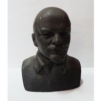 Бюст Ленина 1979 г. Куса. Чугун. Высота 13.5 см.