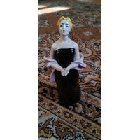 Певица. Фарфор.