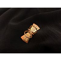 Брошь бантик