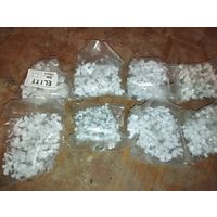 Скобы для кабеля разные