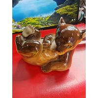 Статуэтка Мишка на спине, играющий, бурый... (ЛФЗ), СМОТРИТЕ ДР. МОИ ЛОТЫ.